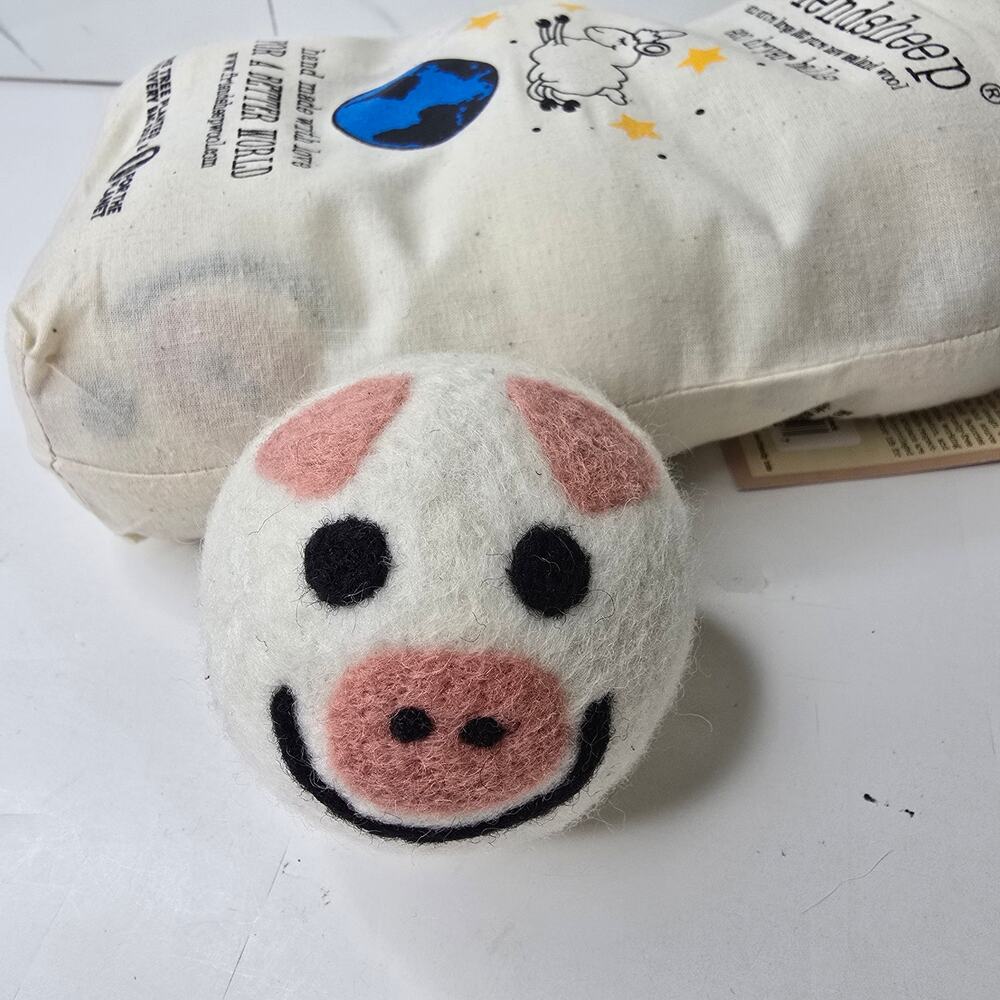 NWT Friendsheep Dryer Balls Pigs Pack of 6 Balls